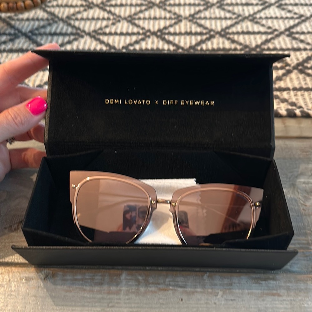 Diff Sunglasses Demi Lovato Collaboration
